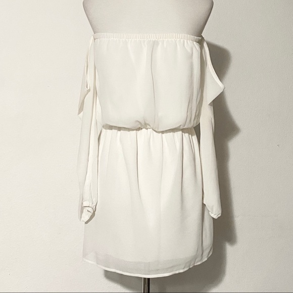 TOBI Off The Shoulder White Mini Dress - Picture 2 of 8